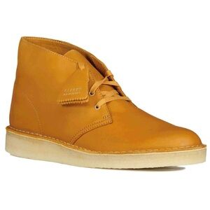 Clarks Men's Tan Brown Leather Chukka Boots  Men’s Size 10